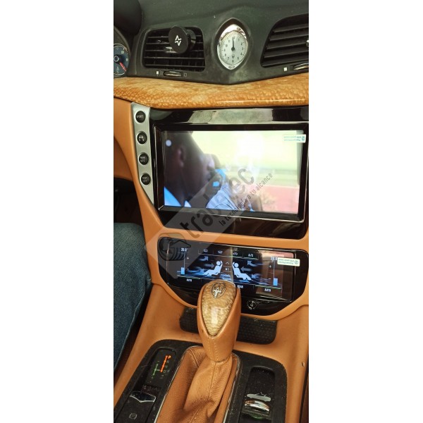 Clima LCD monitor Maserati GranTurismo TR3696