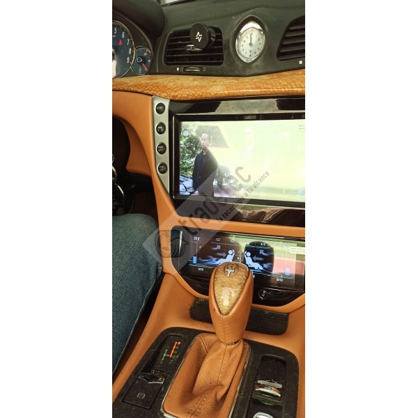 Clima LCD monitor Maserati GranTurismo TR3696