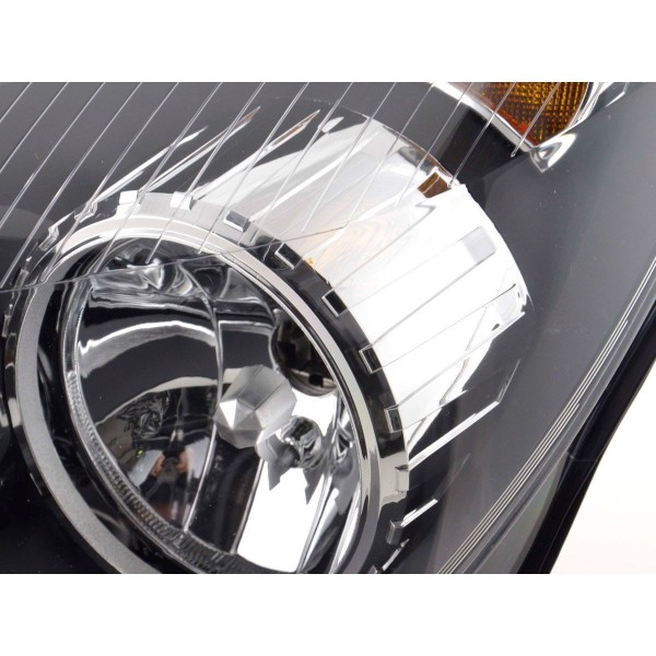 Spare parts headlight left Opel Astra H 5 door 04 