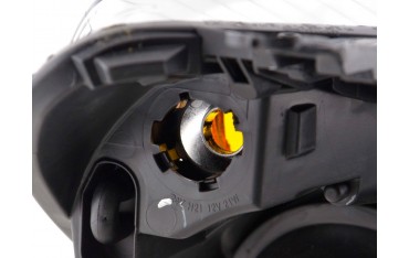 Spare parts headlight left Opel Astra H 5 door 04 