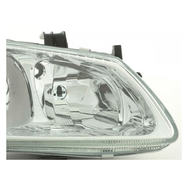 Spare parts headlight right Nissan Almera type N16 00 02