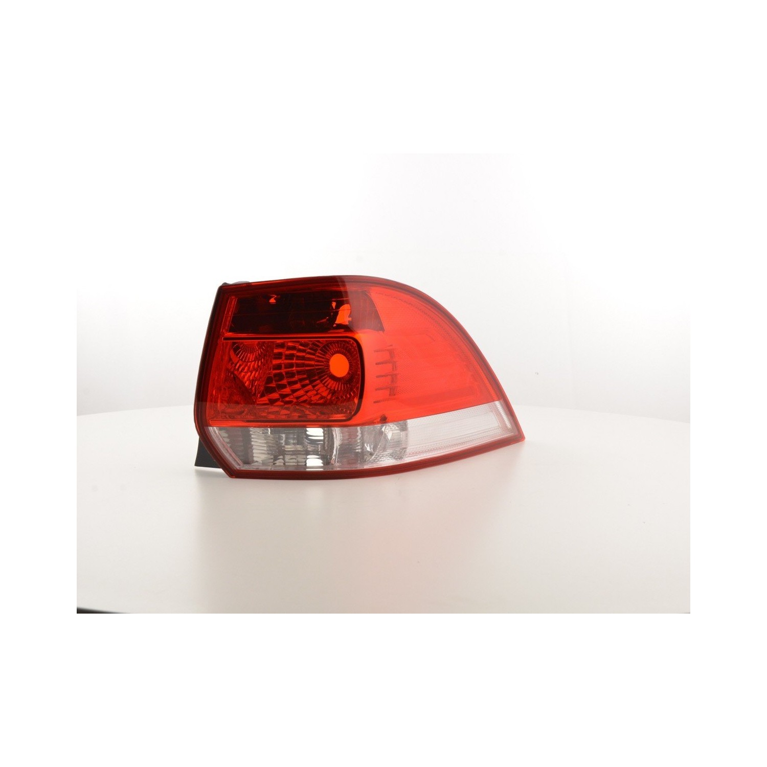 Wear parts tail light right VW Golf 5
